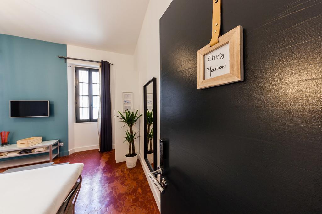 Chez Nous - 7 Appartements Sur Le Vieux Port Марсель Екстер'єр фото