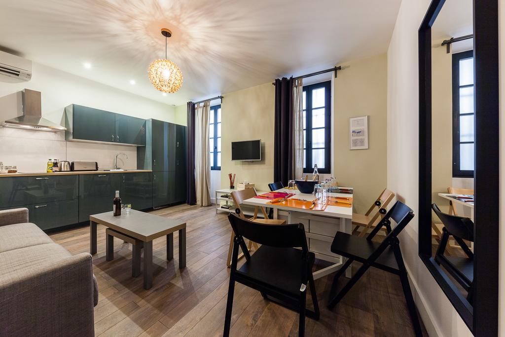 Chez Nous - 7 Appartements Sur Le Vieux Port Марсель Екстер'єр фото
