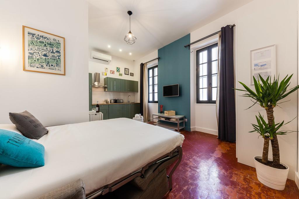 Chez Nous - 7 Appartements Sur Le Vieux Port Марсель Екстер'єр фото