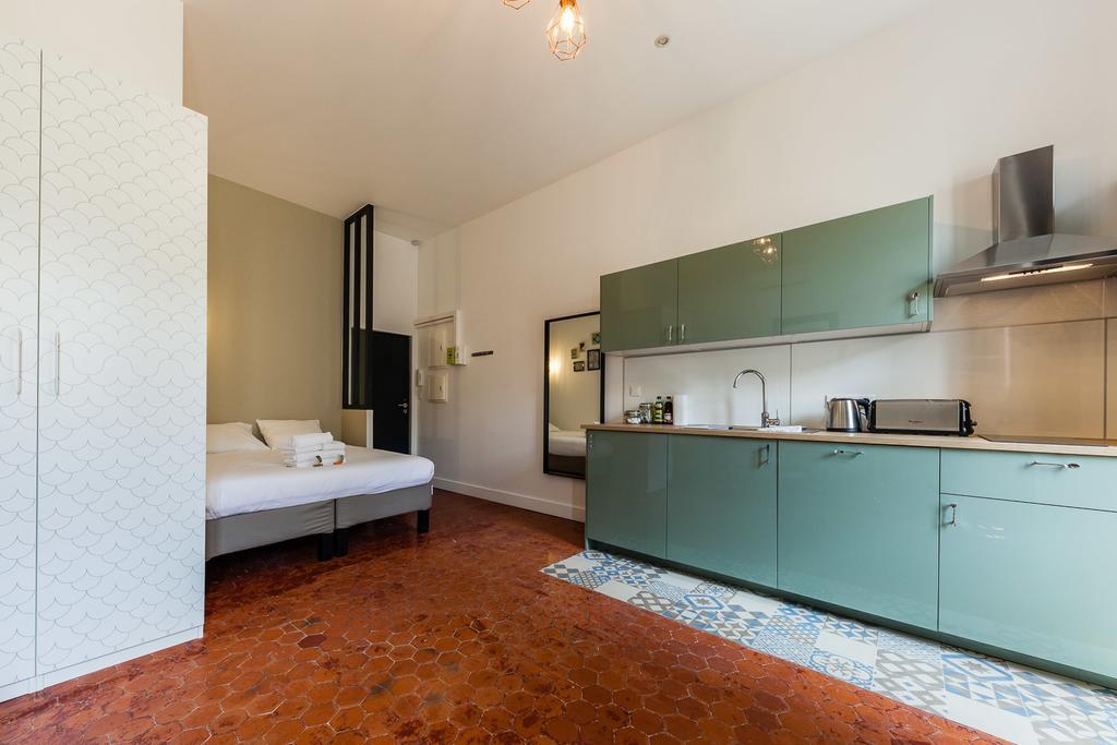 Chez Nous - 7 Appartements Sur Le Vieux Port Марсель Екстер'єр фото