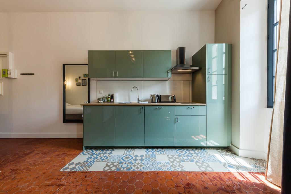 Chez Nous - 7 Appartements Sur Le Vieux Port Марсель Екстер'єр фото