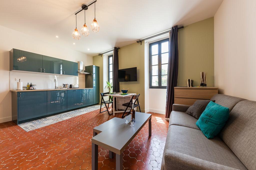 Chez Nous - 7 Appartements Sur Le Vieux Port Марсель Екстер'єр фото