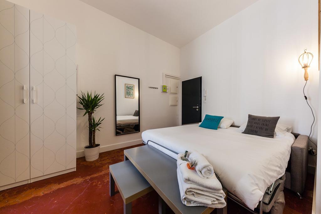 Chez Nous - 7 Appartements Sur Le Vieux Port Марсель Екстер'єр фото
